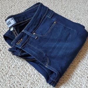 MINT! PAIGE Skyline Skinny Jeans SZ 28